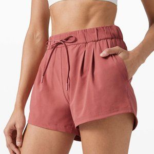 Lululemon Stroll at Sundown Short 3"